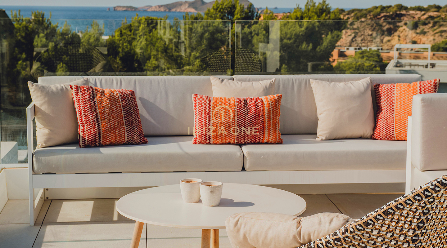 10 esclusive ville di lusso di nuova costruzione con terrazze sul tetto in vendita a Cala Tarida, Ibiza – Da €904.000 a €1.095.000