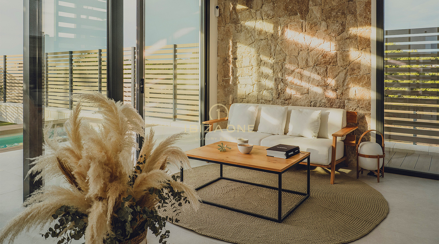 10 esclusive ville di lusso di nuova costruzione con terrazze sul tetto in vendita a Cala Tarida, Ibiza – Da €904.000 a €1.095.000