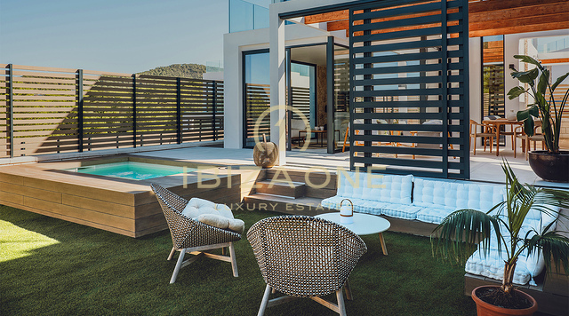 10 esclusive ville di lusso di nuova costruzione con terrazze sul tetto in vendita a Cala Tarida, Ibiza – Da €904.000 a €1.095.000