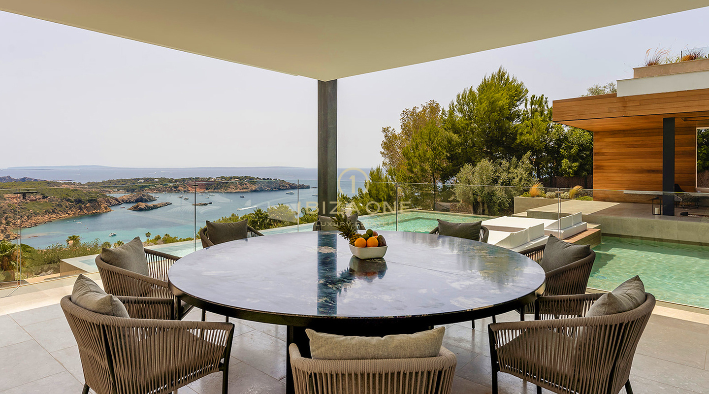 Villa de luxe neuve conçue par SAOTA avec vue imprenable sur la mer, à vendre à Vista Alegre, Ibiza