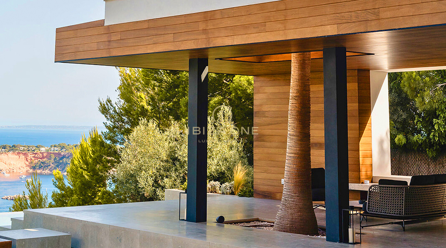 Nuovissima villa di lusso progettata da SAOTA con spettacolare vista mare in vendita a Vista Alegre, Ibiza.