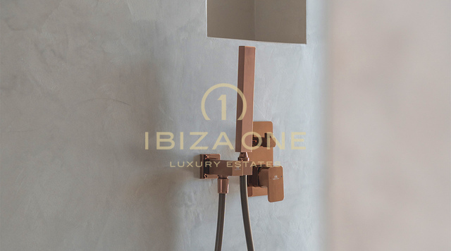 Villa de luxe neuve de designer avec vue sur mer, piscine privée et cuisine Gaggenau à vendre à Can Furnet, Ibiza
