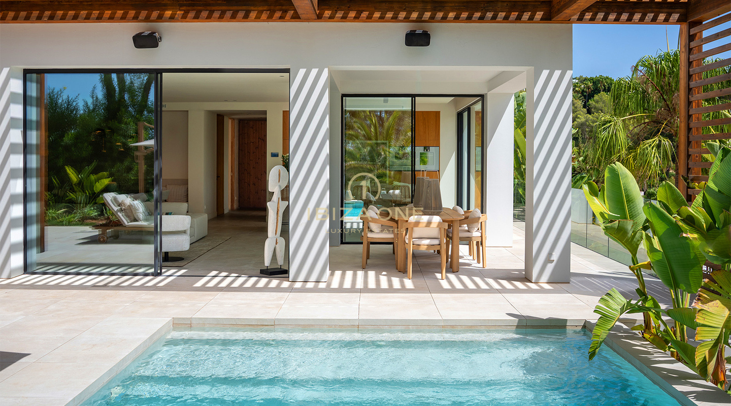Brandneue Designer-Luxusvilla mit Meerblick, privatem Pool und Gaggenau-Küche in Can Furnet, Ibiza zu verkaufen