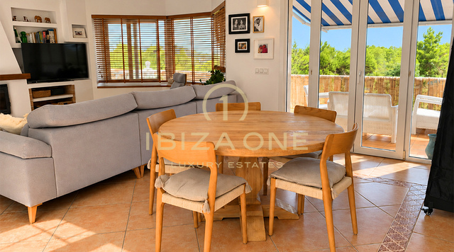 Exceptional 10,800 m² Private Estate with Five En-Suite Bedrooms, Independent Guest House, Swimming Pool and 400 m² of Terraces for Sale in Benimussa, Ibiza